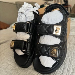 Steve Madden Black Multi Sandal - Size 6